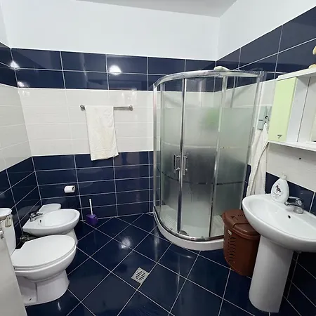 Lungo Appartament Apartmán Vlorë